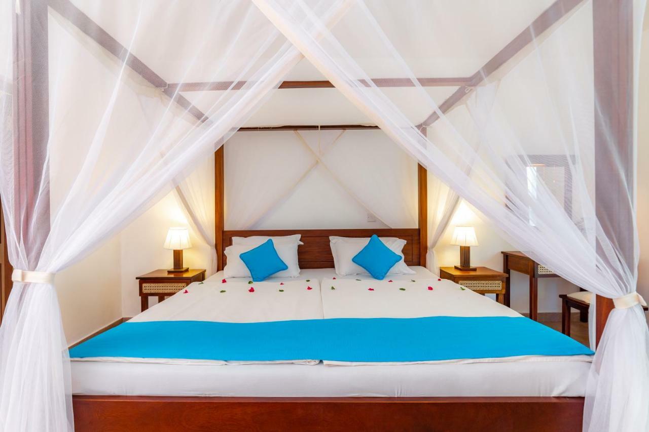 Diani Sea Lodge Diani Beach Bagian luar foto