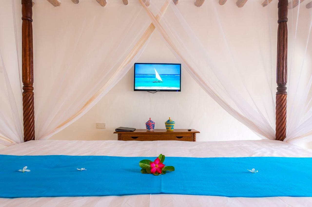 Diani Sea Lodge Diani Beach Bagian luar foto