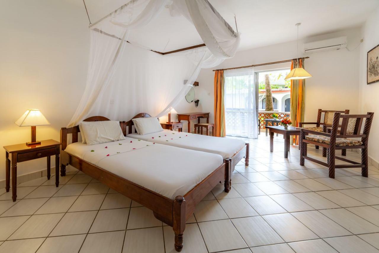 Diani Sea Lodge Diani Beach Bagian luar foto